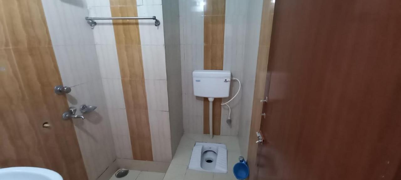 Hotel Samrat Palace Near Puri Sea Beach Best Choice Of Travellers By Morservices 外观 照片